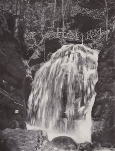Amselfall (b/w photo) بواسطة مصور فوتوغرافي ألماني