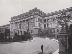 Charlottenburg, Technische Hochschule (b/w photo) بواسطة مصور فوتوغرافي ألماني
