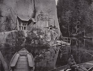 Edmundsklamm ، محطة القارب الأمامية (b / w photo) بواسطة مصور فوتوغرافي ألماني