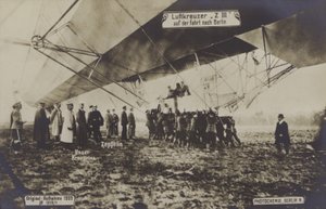 رحلة Zeppelin LZ III إلى برلين بواسطة مصور فوتوغرافي ألماني