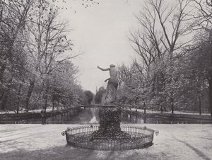 Im Tiergarten ، Goldfischteich (صورة b / w) بواسطة مصور فوتوغرافي ألماني