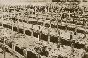 In the West nothing New: A German cemetery in France (sepia photo) بواسطة مصور فوتوغرافي ألماني