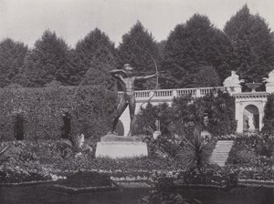 Potsdam, Sicilianischer Garten, Bogenschutze (b/w photo) بواسطة مصور فوتوغرافي ألماني