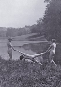 The Body Beautiful, Physical Culture for Women (b/w photo) بواسطة مصور فوتوغرافي ألماني