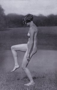 The Body Beautiful, Physical Culture for Women (b/w photo) بواسطة مصور فوتوغرافي ألماني