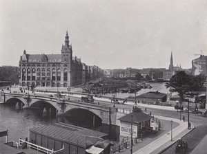 Waisenbrucke (b/w photo) بواسطة مصور فوتوغرافي ألماني