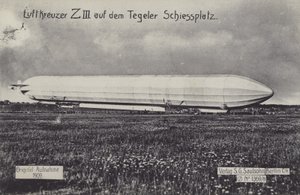 Zeppelin LZ III في ميدان إطلاق النار Tegel ، برلين (صورة b / w) بواسطة مصور فوتوغرافي ألماني