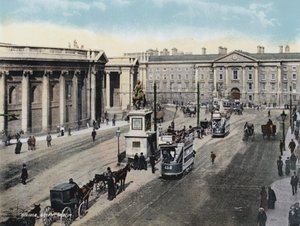 College Green, Dublin (colour photo) بواسطة المصور الأيرلندي