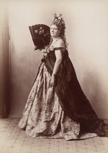 [كونتيسة كاستيجليون ، من سلسلة الورود] ، 1895.