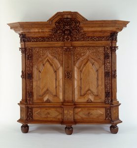 خزانة من دانزيج c.1730 (خشب)