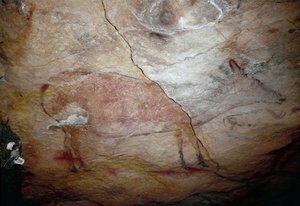 Prehistory: “” a deer”” rock painting of the Upper Paleolithic (Magdalenian) (between 16500 and 14000 years ago) Stone Age Cave of Altamira, Santander, Spain بواسطة عصور ما قبل التاريخ