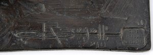 زرافة كبيرة برأس منخفض ، على غرار 1909-10 ، مصبوبة قبل عام 1913 (برونزية) (انظر أيضًا 3084918-43) بواسطة رامبرانت بوجاتي