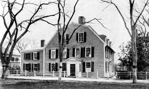 The House of Oliver Wendell Holmes at Cambridge، Mass.، USA، 1923.