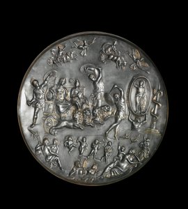 Patere de Parabiago ، طبق طقسي فضي يصور انتصار Attis (أو Atys) و Cybele على عربة أطلقتها الأسود ، القرن الرابع. الفضة: القطر: 40 سم. متحف أرشيلوجيك دي ميلان. - Patera of Parabiago ، صفيحة فضية طقسية ، تمثل الانتصار بواسطة رواية