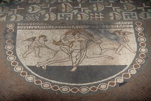 Rape of Europa, floor mosaic from Lullingstone Roman Villa, ca 82 AD, Eynsford, Kent, England, United Kingdom, Roman civilization بواسطة رواية