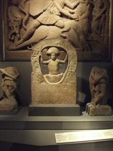 ولادة ميثراس من Mithraeum في Housesteads ، القرن الثالث الميلادي