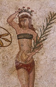 Young Romans engaged in physical exercises. They wear a loincloth around the kidneys and a strophium (ancetra of the bra) on the chest. A loaf around the kidneys. The palm branch they hold is a symbol of victory. Roman Mosaic of the 3rd - 4th century of Vi بواسطة رواية