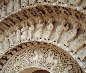 تفاصيل تماثيل البوابة الجنوبية بواسطة رومانيسك