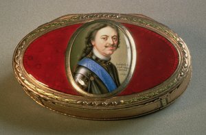 صندوق شم مع صورة مصغرة لبطرس الأكبر ، 1727 (ذهبي) بواسطة المدرسة الروسية