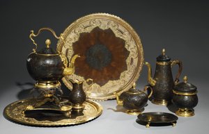 خدمة الشاي والقهوة ، ربما من قبل ورشة Demidoff ، جبال الأورال ، حوالي 1770 بواسطة المدرسة الروسية
