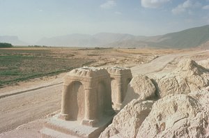 مذابح النار ، القرنين الثالث والسابع