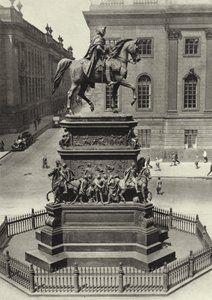 Berlin: Denkmal Friedrichs des Grossen; Monument of Frederick the Great (b/w photo) بواسطة ساشا ستون