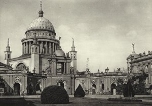 Potsdam, Stadtschloss, Blick auf die Nikolaikirche; Town Palace, View of St Nicholas (b/w photo) بواسطة ساشا ستون