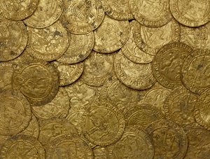 أكمل كنز تيودور الذهبي ، The Asthall Hoard ، من Asthall بواسطة مدرسة اللغة الإنجليزية
