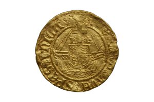 عملة تيودور من Asthall Hoard بواسطة مدرسة اللغة الإنجليزية