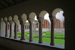 الدير بواسطة المدرسة الفرنسية