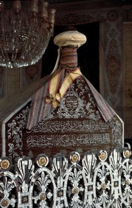 منظر قبر عثمان غازي (أو عثمان باي) (1258-1326) بواسطة مدرسة العثماني