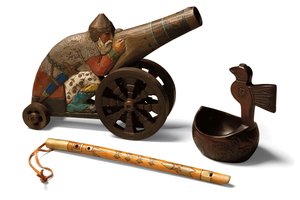 لعبة ليموود بوغاتير ، فلوت من خشب البتولا وكوفش من خشب البتولا ، حوالي 1900 (خشب مطلي بالخشب المذهب) بواسطة المدرسة الروسية