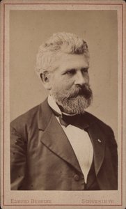صورة لعازف التشيلو والملحن جورج جولترمان 1824-1898 ، ج. 1880. بواسطة شفيرين. استوديو الصور إدموند بهنك