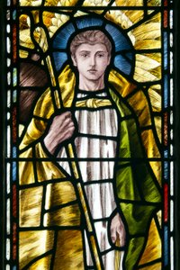 Mortehoe ، St Mary ، Heaton Butler & Bayne ، Selwyn Image ، Archangel St Raphael تفاصيل ، c.1890 بواسطة صورة سلوين صورة سلوين