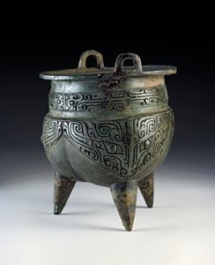 سفينة Li ، تحمل تصميم taotie ، فترة Erligang ، عهد أسرة Shang ، حوالي 1500-1050 قبل الميلاد (برونزية) بواسطة اسرة شانغ الصينية