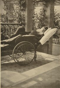 المؤلف الروسي ليو تولستوي يتعافى في غاسبرا ، شبه جزيرة القرم ، روسيا ، 1902. بواسطة صوفيا أندرييفنا تولستايا