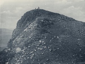 Majuba Hill (b / w photo) بواسطة مصور جنوب أفريقي