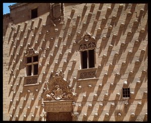 منظر للواجهة القوطية (1493-1517) بواسطة المدرسة الاسبانية
