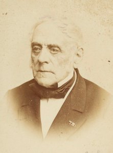 دانيال فرانسوا إسبريت أوبر - صورة للمؤلف الموسيقي دانيال فرانسوا إسبريت أوبر (1782-1871) ، بواسطة استوديو التصوير روتلنجر ، باريس. صور الألبومين. مجموعة خاصة بواسطة استوديو Reutlinger