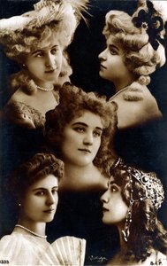 المؤنث الأبدي ، فسيفساء لصور الشابات ، حوالي عام 1900 (صورة)