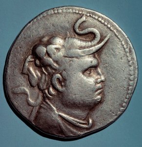 عملة فضية مع دمية دميتريوس الأول (162-149 قبل الميلاد) ملك سوريا سيليوسيد ، باريس ، البوسنة والهرسك بواسطة المدرسة السورية