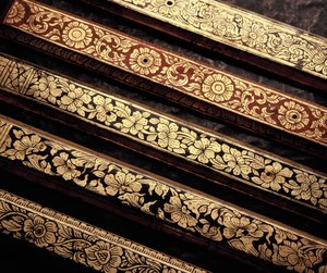 أغلفة كتاب لاي لاي منقوشة منقوشة بواسطة المدرسة التايلاندية