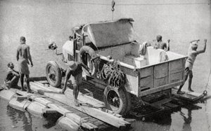 عبور نهر شامبيسي على عائم مكسور ، روديسيا الشمالية ، 1925 1927 بواسطة توماس أ. جلوفر