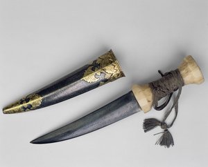 خنجر كبير وغمد ، ربما ينتمي إلى حيدر علي (1722-1782) سلطان ميسور (حديد دمشق)