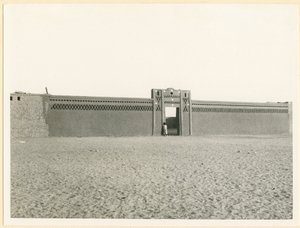 حائط من الطوب، العلاقي، مصر، صورة لأوغو مونيريه دي فيلارد، حوالي عام 1925 بواسطة أوغو مونيريت دي فيلارد