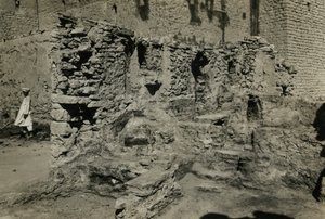 أنقاض كنيسة في دير القديس سمعان، أسوان، مصر، تصوير أوغو مونيريه دي فيلارد بواسطة أوغو مونيريت دي فيلارد