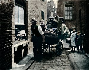خطوة في Slumopolis ، لندن ، c1901 1901 بواسطة غير معروف