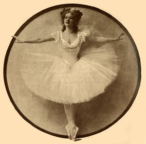 Adeline Genée ، راقصة باليه رائعة من المدرسة القديمة ، 1910. بواسطة غير معروف