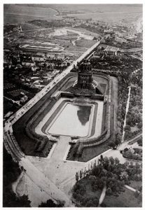 منظر جوي ل Volkerschlachtdenkmal ، لايبزيغ ، ألمانيا ، من Zeppelin ، c1931 1933 بواسطة غير معروف