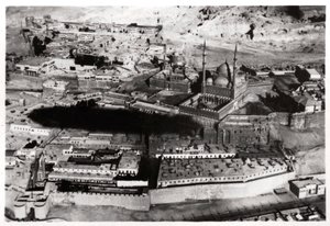 منظر جوي لمسجد محمد علي باشا ، القاهرة ، مصر ، من زيبلين ، 1931 1933 بواسطة غير معروف